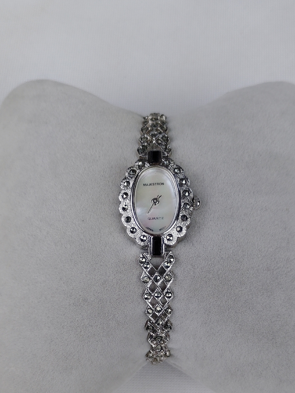 Majestron Vintage Womens Wrist Watch.